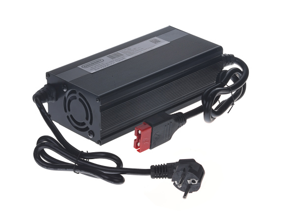 Зарядное устройство Gelbert для LiFePo4 аккумуляторов 24V100A/H 29.2V (30А) 68 от прозводителя Gelbert