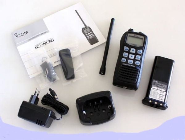 Морская носимая радиостанция Icom IC-M36 IC-M36 от прозводителя ICOM